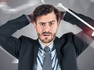 Anzugtraeger-Pfeile-negativ-253831284-AS-denisismagilov