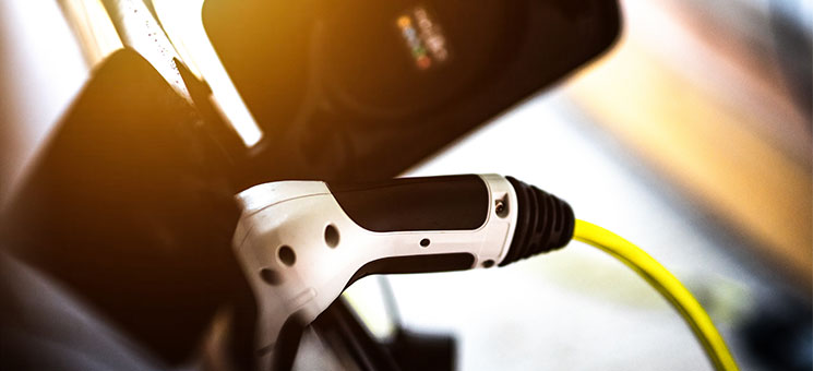 E-Auto-aufladen-288738529-AS-RS-Studios