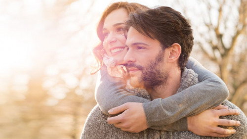 Paar-Herbst-90763123-AS-Rido