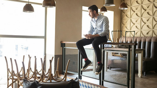 Mann-Restaurant-geschlossen-341849507-AS-master1305