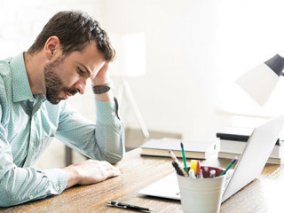 Mann-verzweifelt-176449290-AS-AntonioDiaz