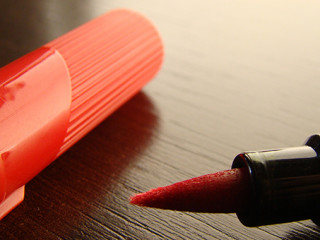 Rotstift-348219157-AS-Elisabete