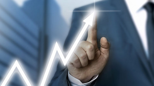 Anzugtraeger-Pfeil-102875899-AS-wsf-f