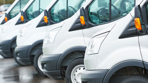 Fahrzeug-Flotte-109539233-AS-Kadmy