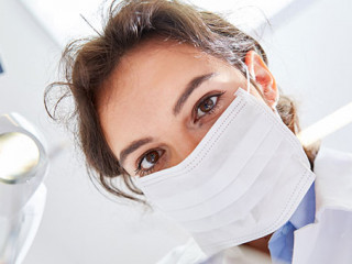 Zahnaerztin-281404253-AS-Robert-Kneschke