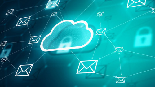 Coud-E-Mail-Schloss-295831921-AS-peshkov