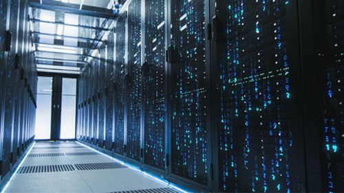 Serverraum-379640311-AS-Gorodenkoff