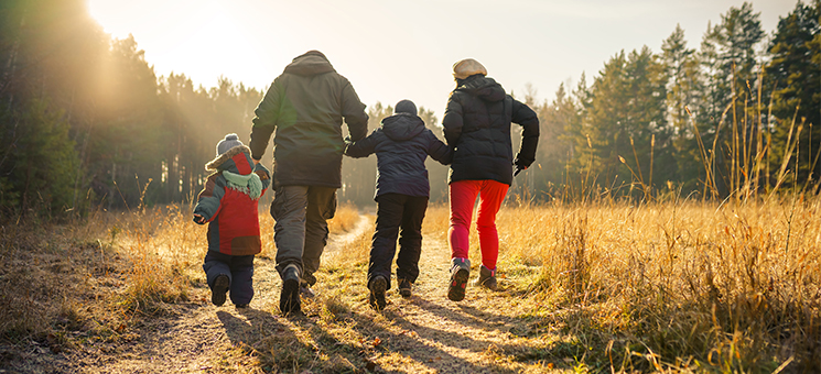 Familie-Wanderung-301624043-AS-avtk