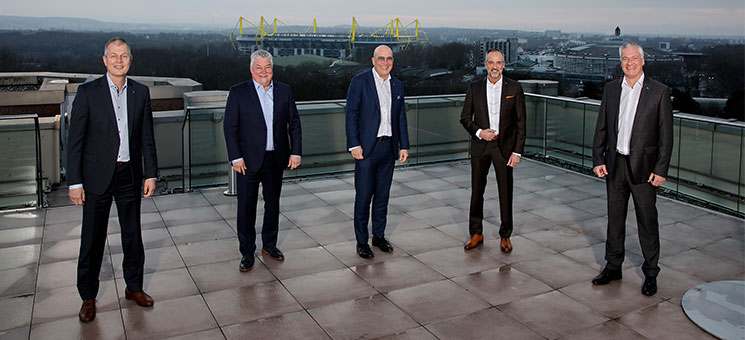 Maklervertrieb-Gruppenfoto-2020-Signal-Iduna