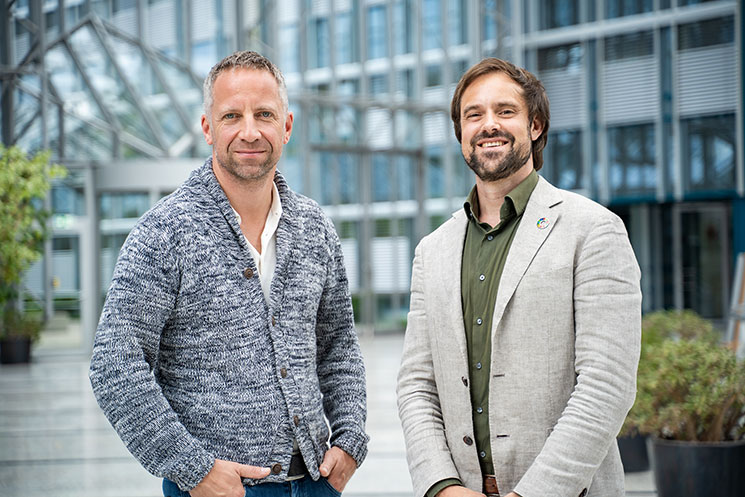 Norbert-Porazik-Florian-Holl-2020-Fonds-Finanz-Verso