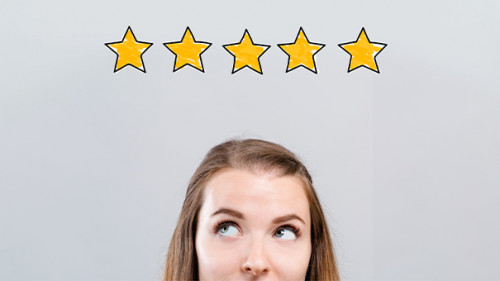 Frau-Sterne-277451222-AS-Tierney