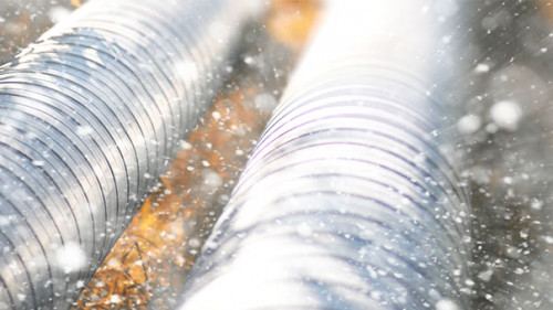 Wasserleitung-Frost-257384048-AS-alexkich