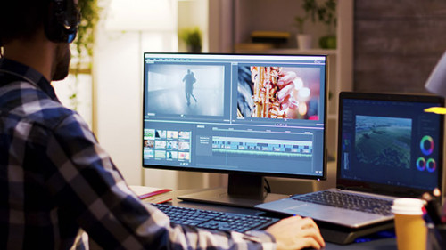 Freelancer-307117103-AS-DC-Studio