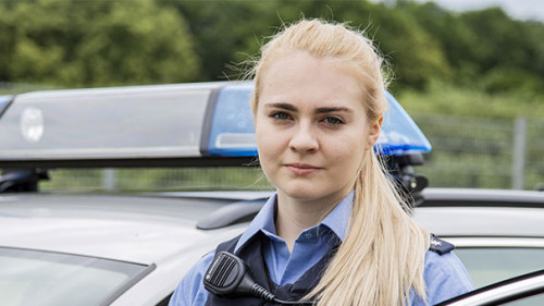 Polizistin-357690748-AS-PropCop-Media