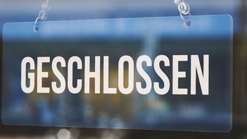 Geschlossen-Schild-333641052-AS-Axel-Bueckert