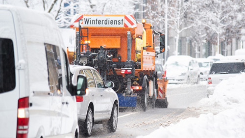 Winterdienst-Autos-242763762-AS-Wellnhofer-Designs