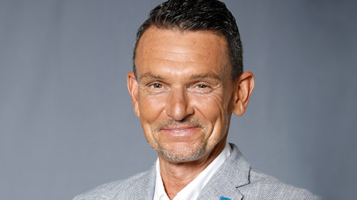 Lars-Georg-Volkmann-2021-Defino