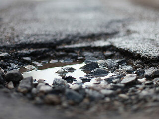 Schlagloch-218128068-AS-RAM