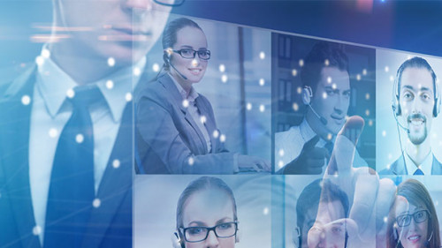 Anzugtraeger-Videotelefonie-379165727-AS-Elnur