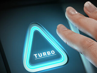 Hand-Turbo-125328065-AS-Sergey-Nivens