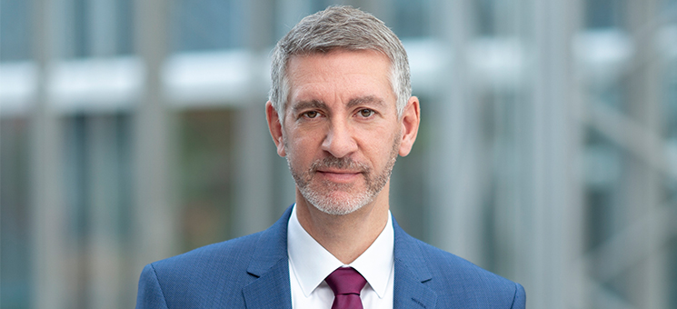 Tim-Broening-2021-Fonds-Finanz