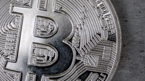 Silber-Bitcoin-184239046-AS-logoboom