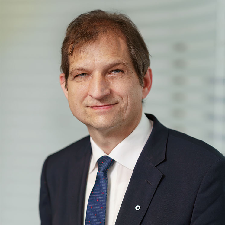 Dr-Helmut-Hofmeier-2021-Continentale