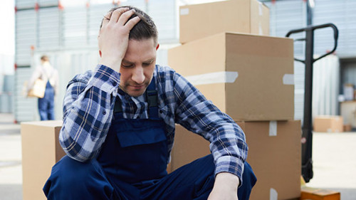 Arbeiter-erschoepft-213588626-AS-pressmaster