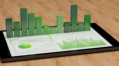 Tablet-gruene-Balken-139210975-AS-Robert-Kneschke