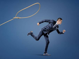 Anzugtraeger-Lasso-229757135-AS-gearstd