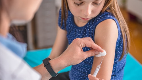 Kind-Arzt-161603744-AS-kerkezz