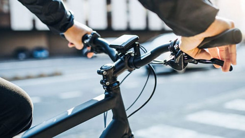 Anzugtraeger-Fahrrad-247449629-AS-Halfpoint