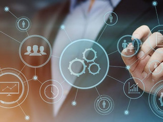 Anzugtraeger-Netzwerk-178175830-AS-Sikov