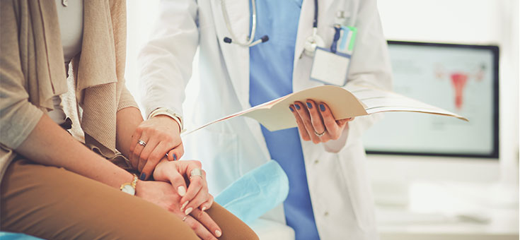 Patient-und-Arzt-167846258-AS-s_l