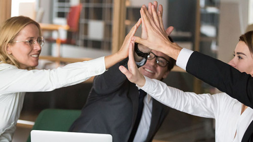 Multi-High-Five-204555880-FO-fizkes