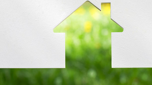 Haus-Wiese-265270467-AS-vetre