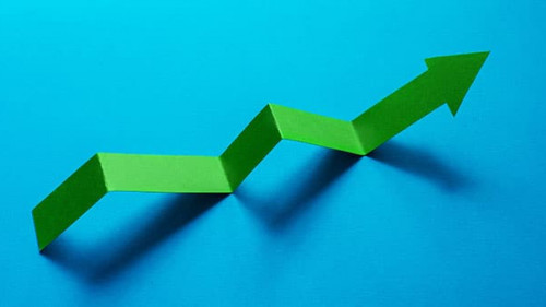 Pfeil-gruen-310145642-AS-Oleg-Golovnev