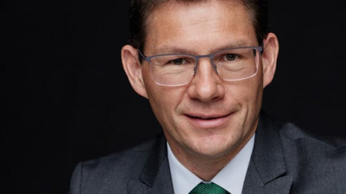 Dietmar-Linde-2021-Huebener-Versicherungs-AG