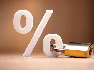 Prozent-Schloss-269760458-AS-Andrey-Popov