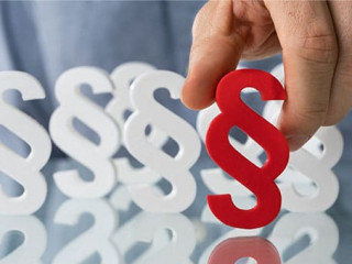 Hand-Paragrafen-325040157-AS-Andrey-Popov