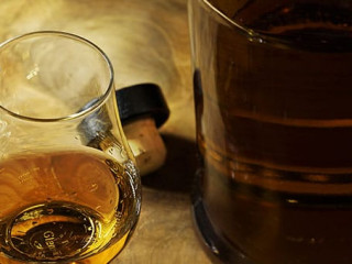 Whiskey-3108435-PB-felix-w