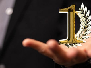 Anzugtraeger-Preis-382729901-AS-vegefox-com