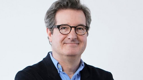 Dr-Matthias-Uebing-2021-mailo