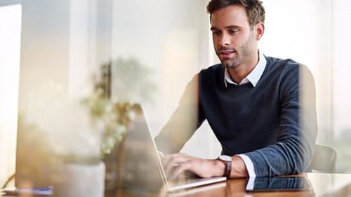 Mann-Laptop-331316046-AS-marvent