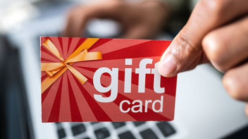 Laptop-Gift-Card-309501152-AS-Andrey-Popov