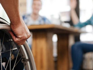 Rollstuhl-162361189-AS-Viacheslav-Iakobchuk