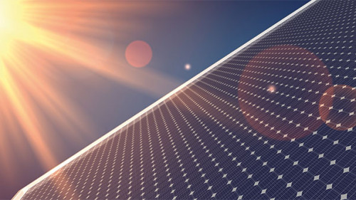 Fotofoltaik-Anlage-302189609-vegefox-com