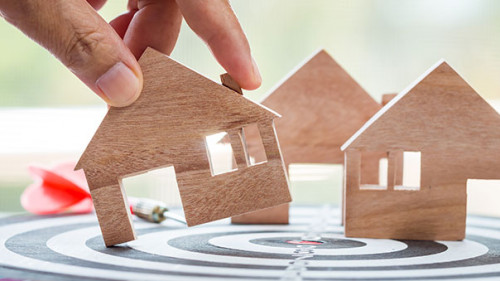 Hand-Haeuser-Zielscheibe-272047320-AS-smolaw11