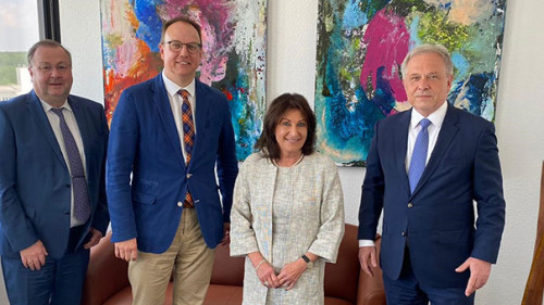 Vertragsunterzeichnung-2021-SUEDVERS-PBG