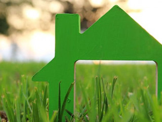 Haeuschen-gruen-217898534-AS-tomertu